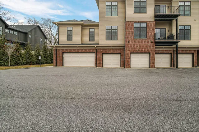 $399,900 | 207 Academy Street, Unit 104, Valparaiso, IN 46385