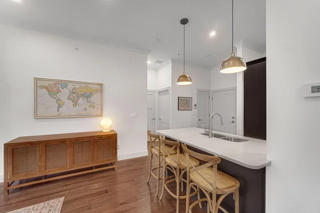 $399,900 | 207 Academy Street, Unit 104, Valparaiso, IN 46385