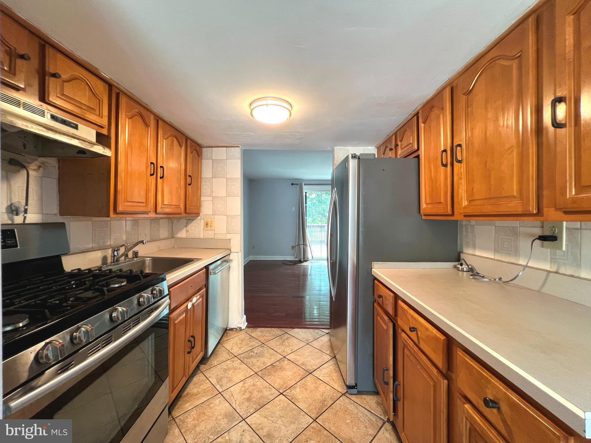 8939 Footed Ridge Columbia, MD 21045 - Photo 8 of 45