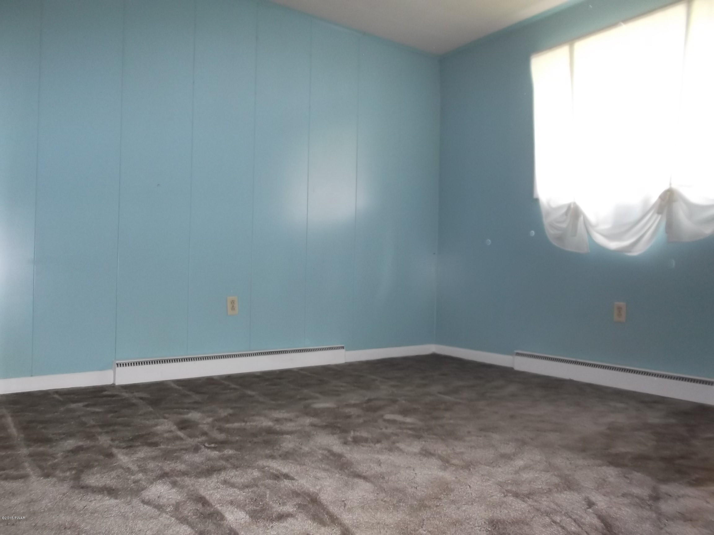 452 Honesdale Road Waymart, PA 18472 - Photo 8 of 17 Gallery Image 8