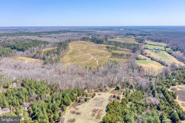 a view of an outdoor space