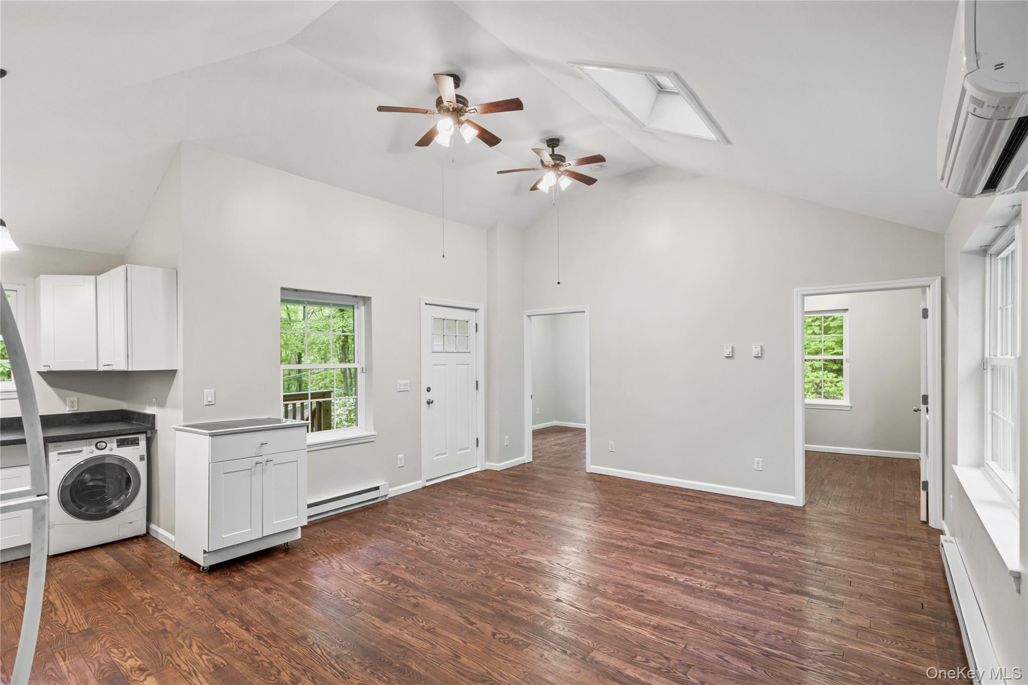 333 Wixon Pond Road Mahopac, NY 10541 - Photo 7 of 18 Alternate view of Cottage facing the 2 bedrooms.