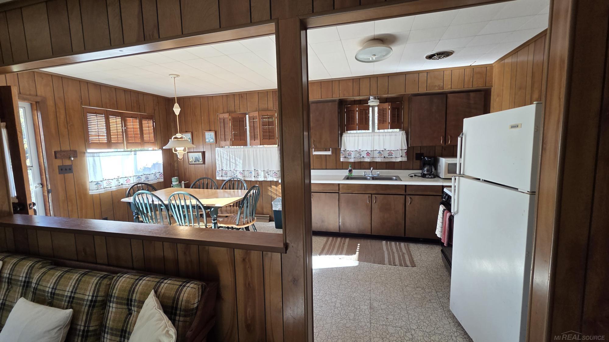7444 Forest Road Lexington, MI 48450 - Photo 13 of 26 50191630-fe0f40cb-d711-4bca-99dd-b45b07dd3f18.JPG