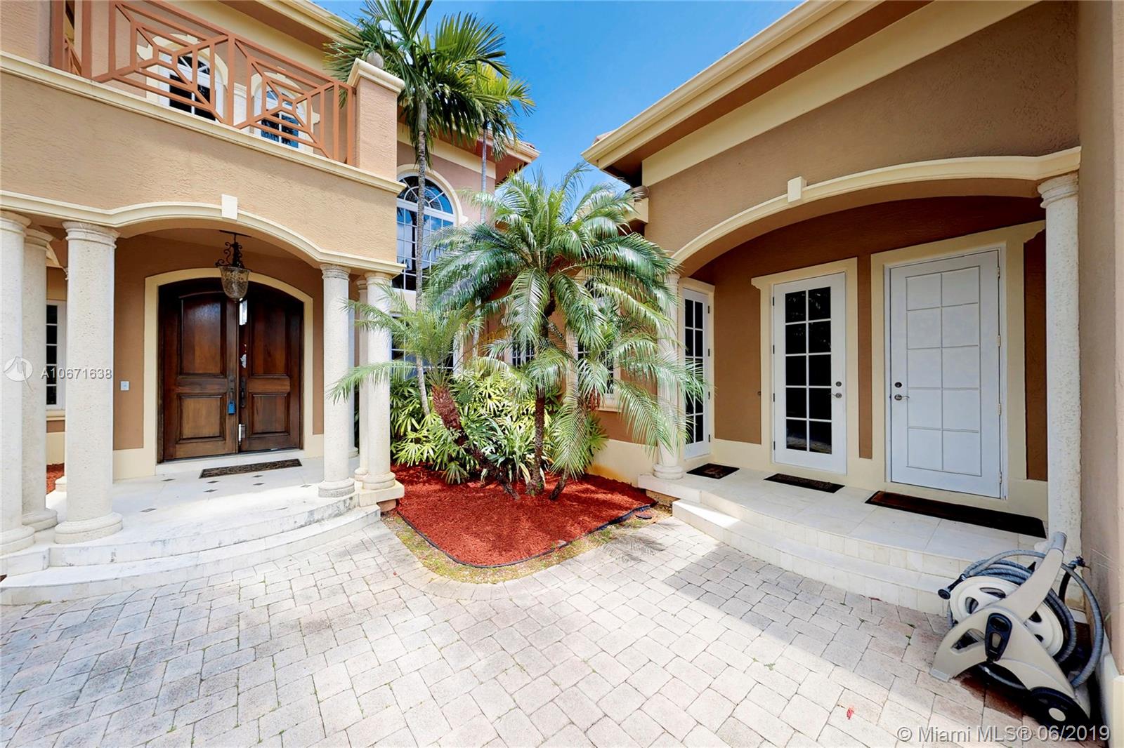 18980 Southeast County Line Road Tequesta, FL 33469 - Photo 2 of 54