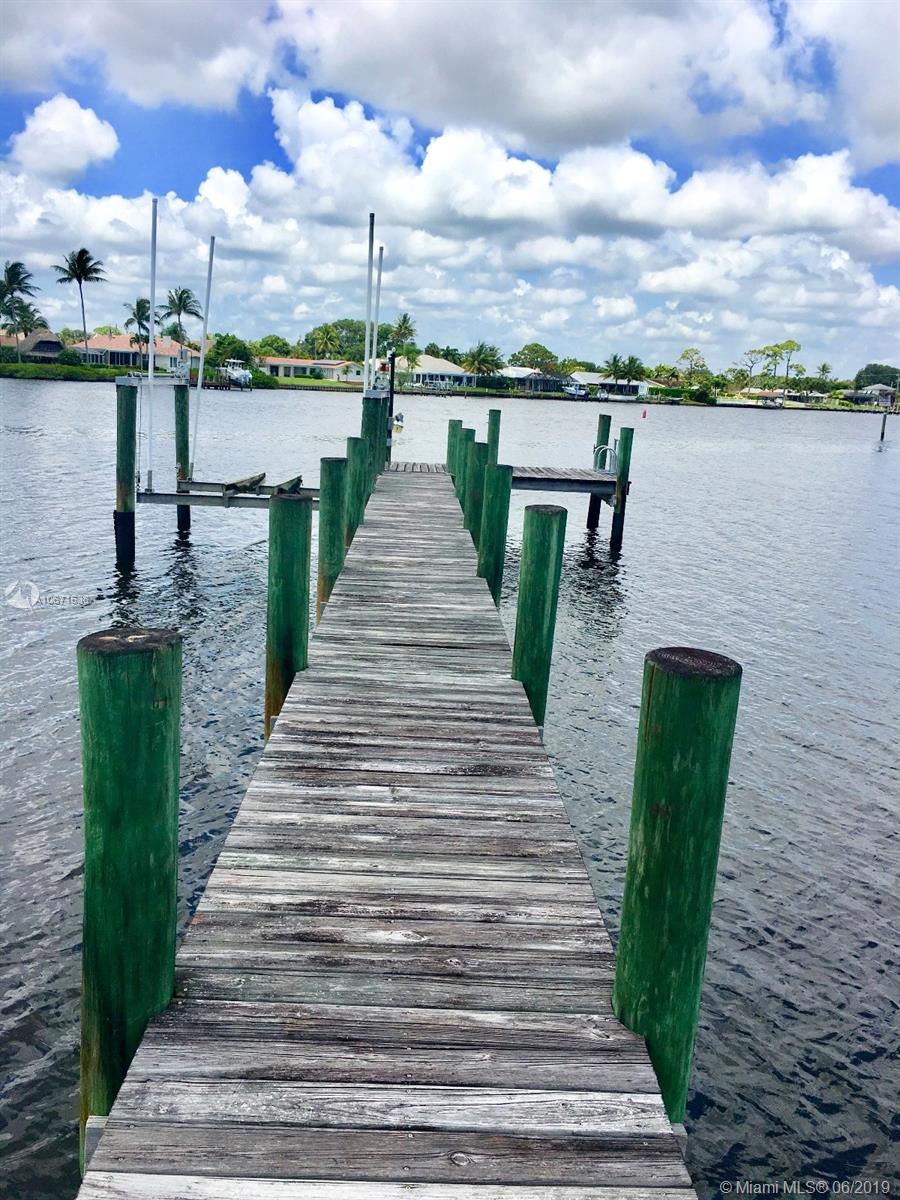 18980 Southeast County Line Road Tequesta, FL 33469 - Photo 6 of 54