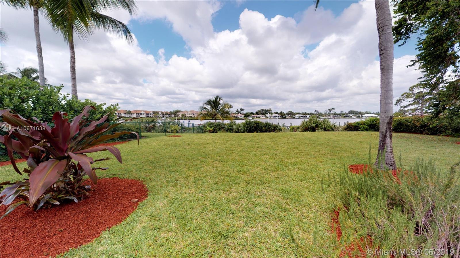 18980 Southeast County Line Road Tequesta, FL 33469 - Photo 7 of 54