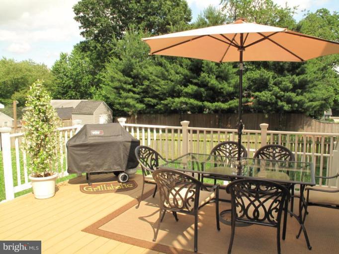 605 Academy Road Catonsville, MD 21229 - Photo 12 of 29 Patio 2