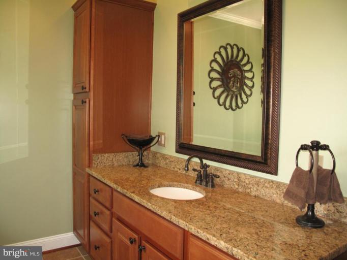 605 Academy Road Catonsville, MD 21229 - Photo 19 of 29 Master Bath
