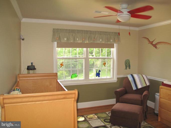 605 Academy Road Catonsville, MD 21229 - Photo 28 of 29 Bedroom #3
