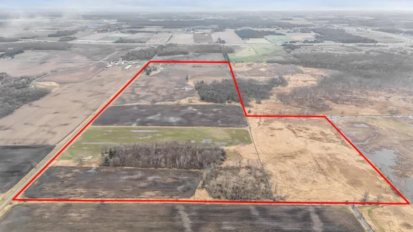 $1,200,000 | 9266 Town Line Road, Larsen, WI 54947