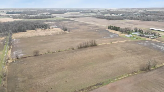 $1,200,000 | 9266 Town Line Road, Larsen, WI 54947