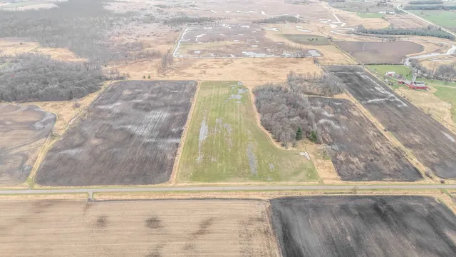 $1,200,000 | 9266 Town Line Road, Larsen, WI 54947