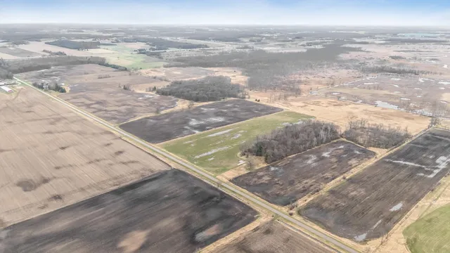 $1,200,000 | 9266 Town Line Road, Larsen, WI 54947