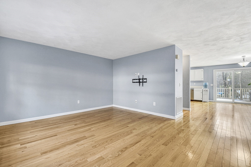 5 Apple Ridge Road, Unit 5 Maynard, MA 01754 - Photo 8 of 35 Gallery Image 8
