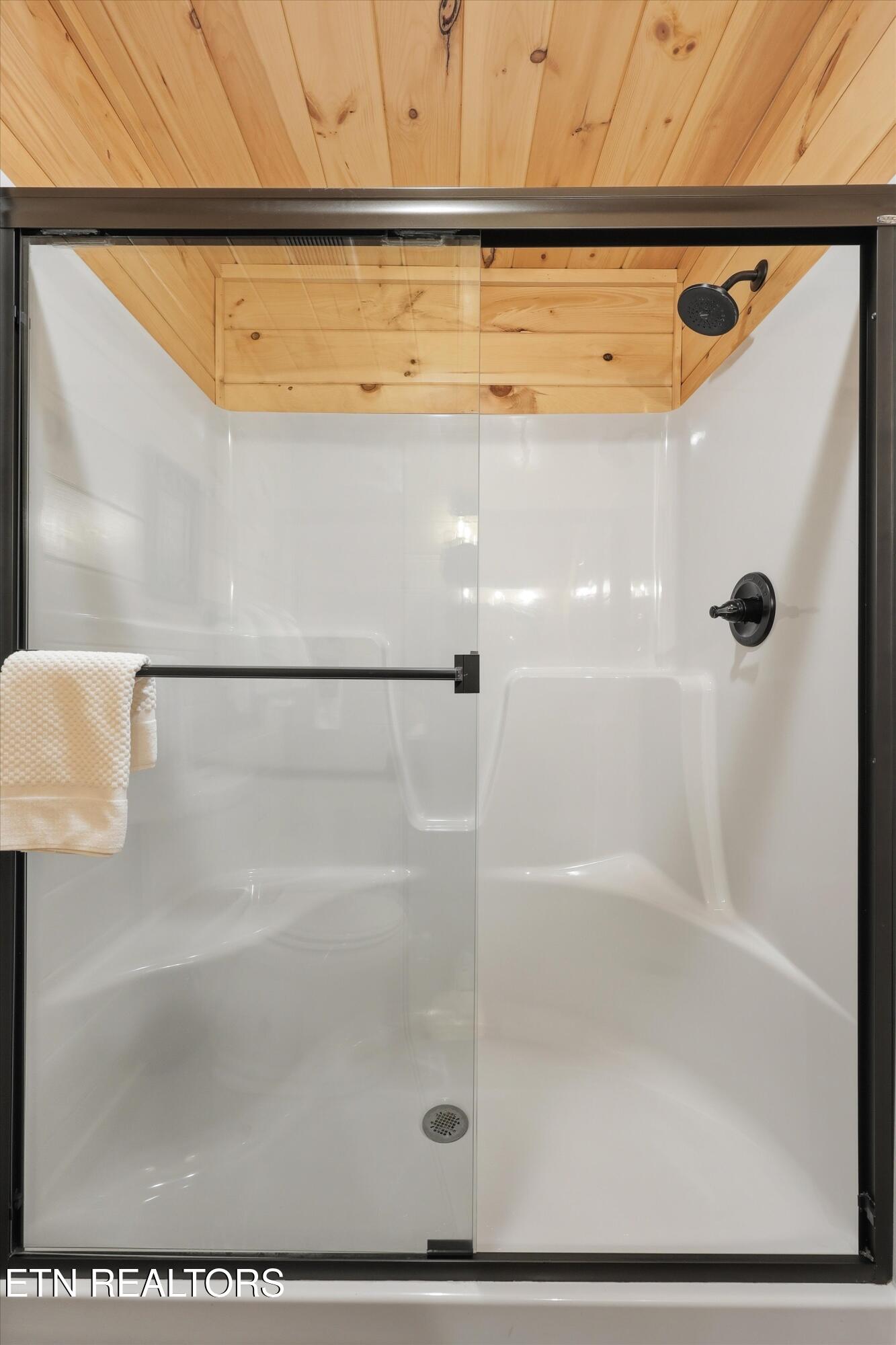 2395 Alpine Village Way Pigeon Forge, TN 37863 - Photo 21 of 29 27-2395 Alpine Village Way 30