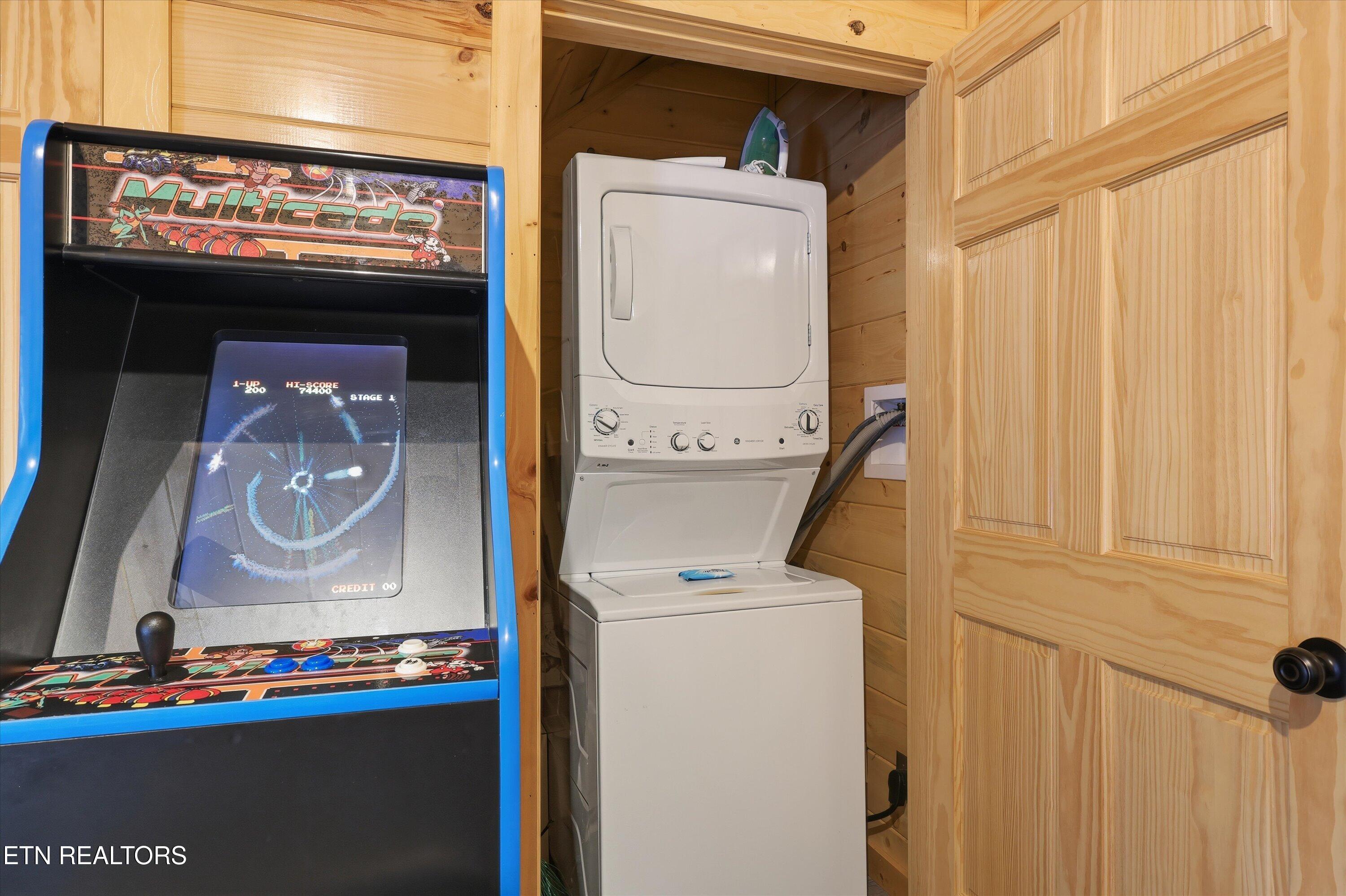 2395 Alpine Village Way Pigeon Forge, TN 37863 - Photo 10 of 29 16-2395 Alpine Village Way 19