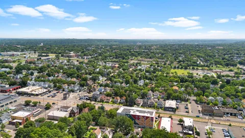$325,000 | 771 Aurora Avenue, St. Paul, MN 55104