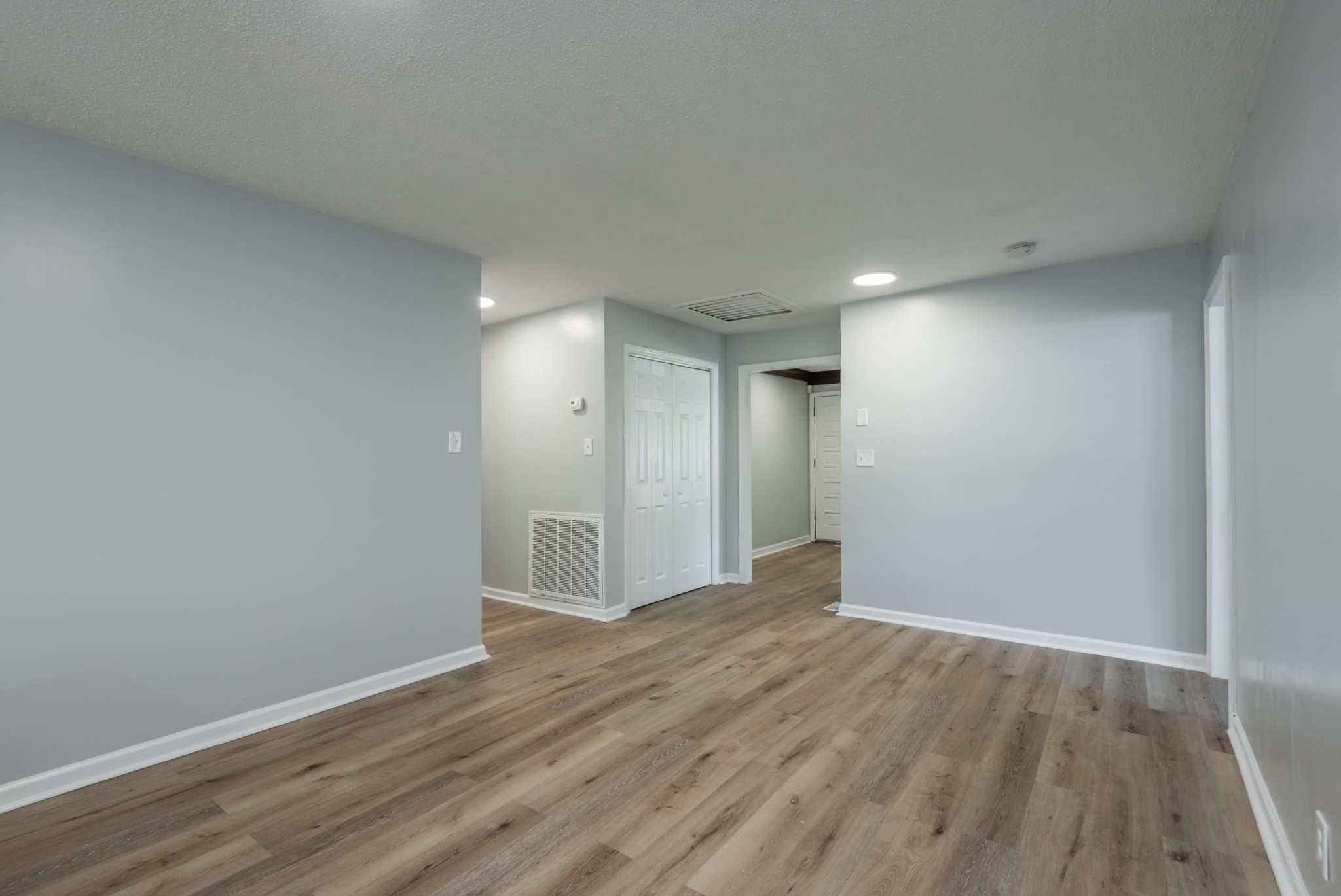 2217 Sanderson Road Knoxville, TN 37921 - Photo 11 of 32 Gallery Image 11