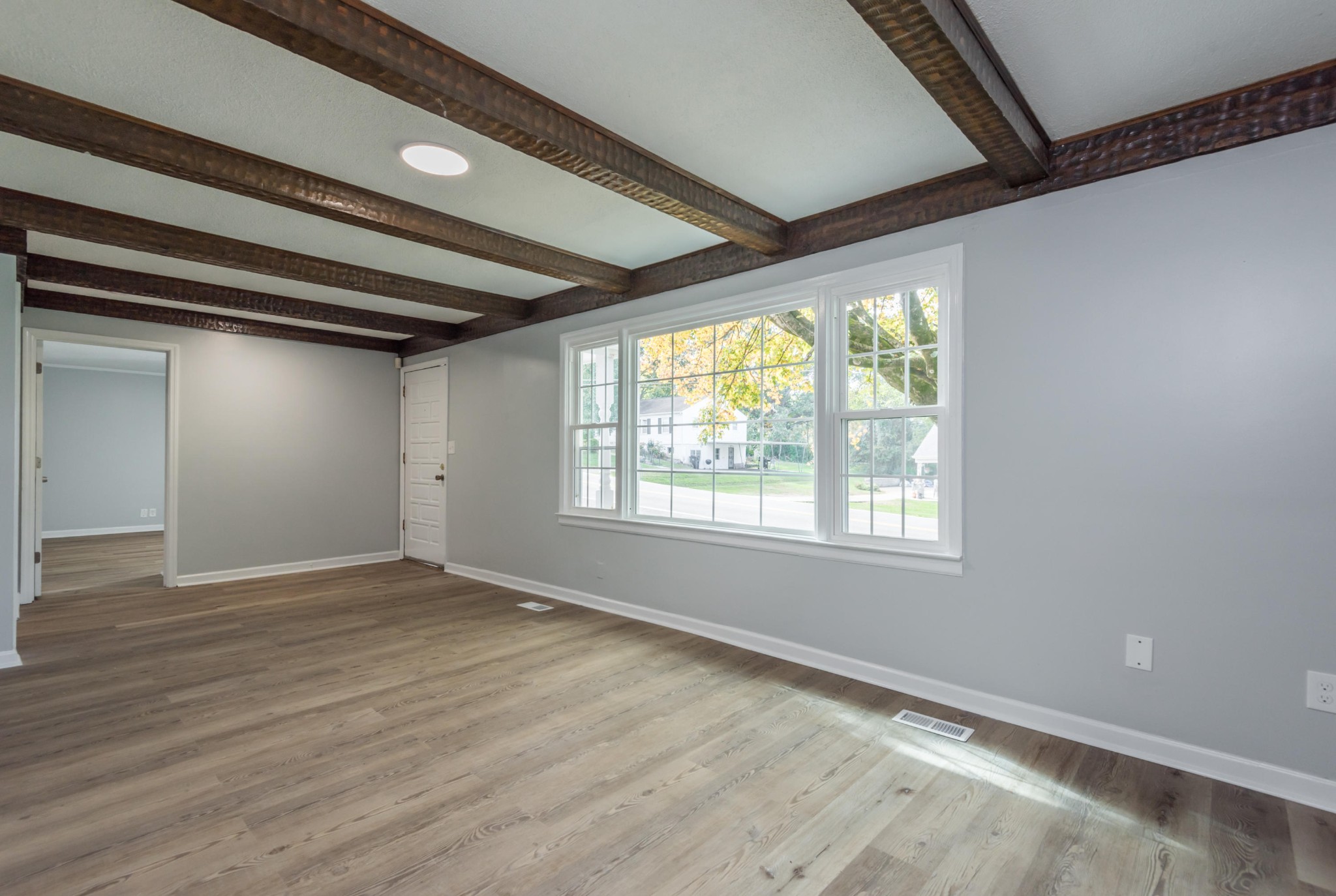 2217 Sanderson Road Knoxville, TN 37921 - Photo 2 of 32 Gallery Image 2