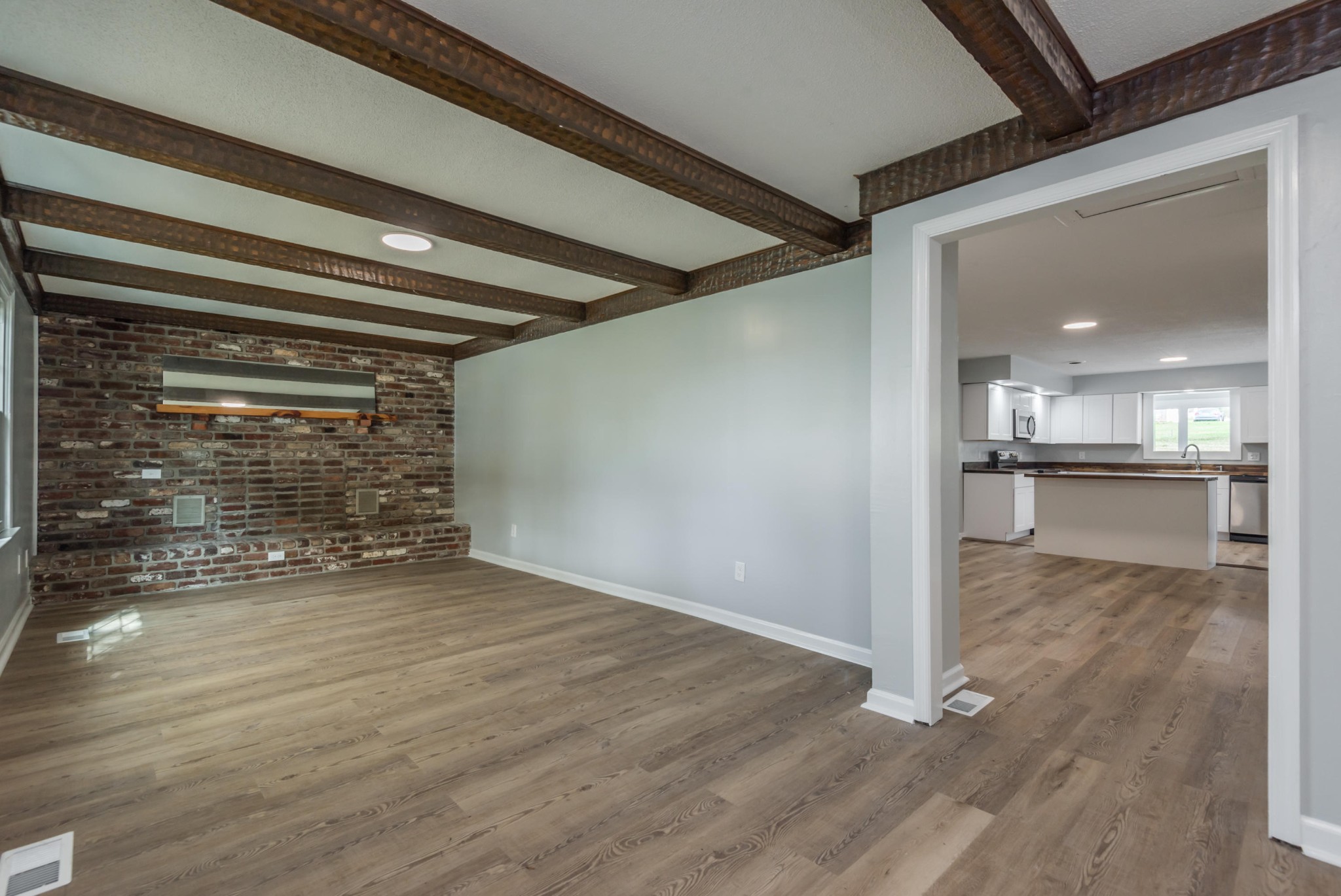 2217 Sanderson Road Knoxville, TN 37921 - Photo 4 of 32 Gallery Image 4