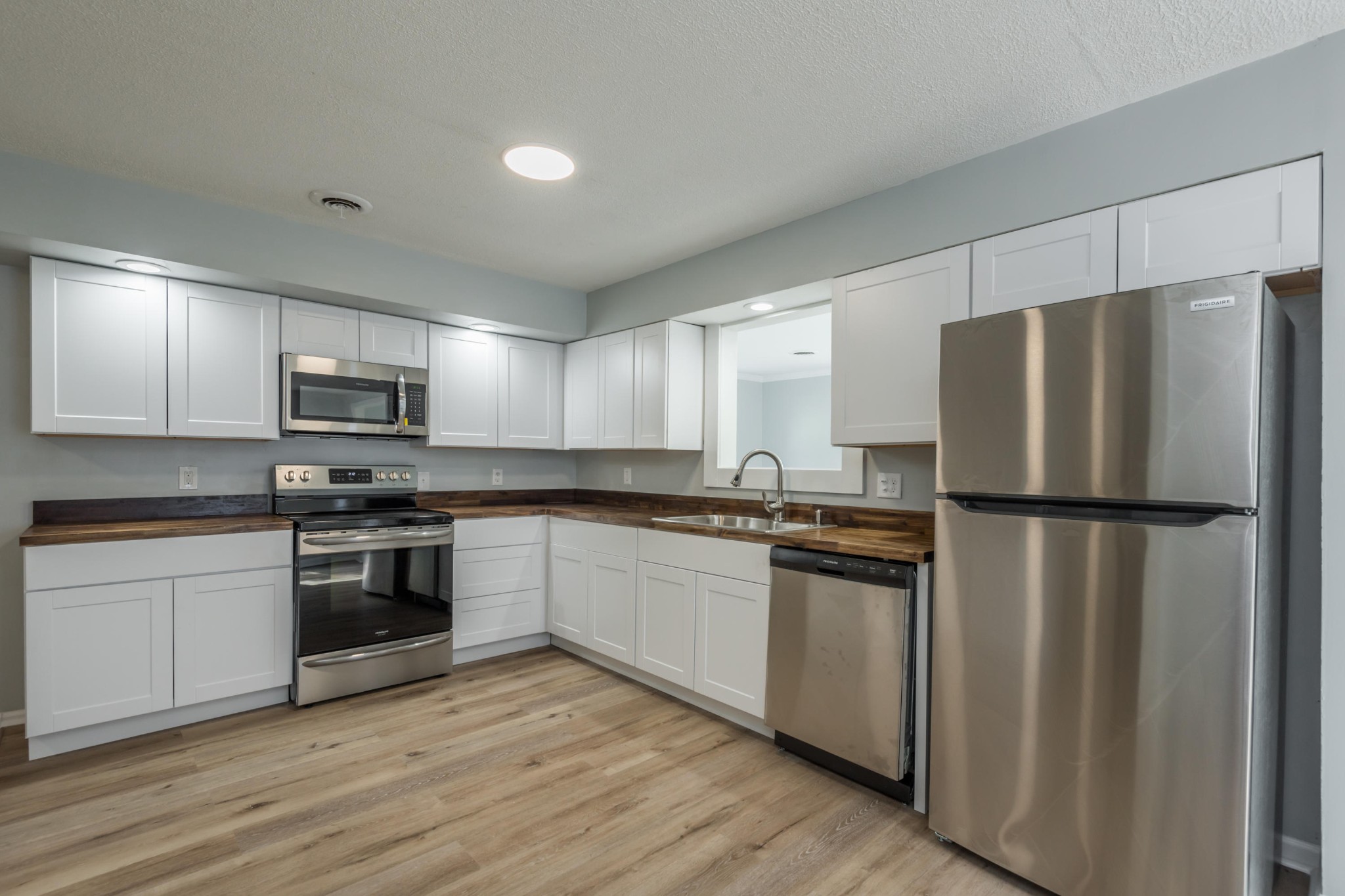 2217 Sanderson Road Knoxville, TN 37921 - Photo 5 of 32 Gallery Image 5