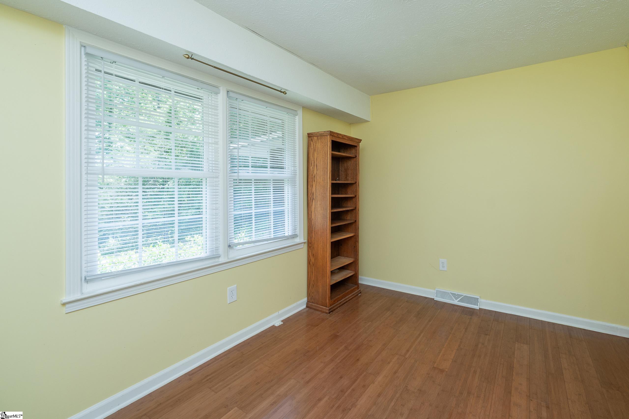 116 Sycamore Drive Marietta, SC 29661 - Photo 24 of 37