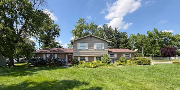 $279,900 | 1890 Oak Street, Linton, IN 47441