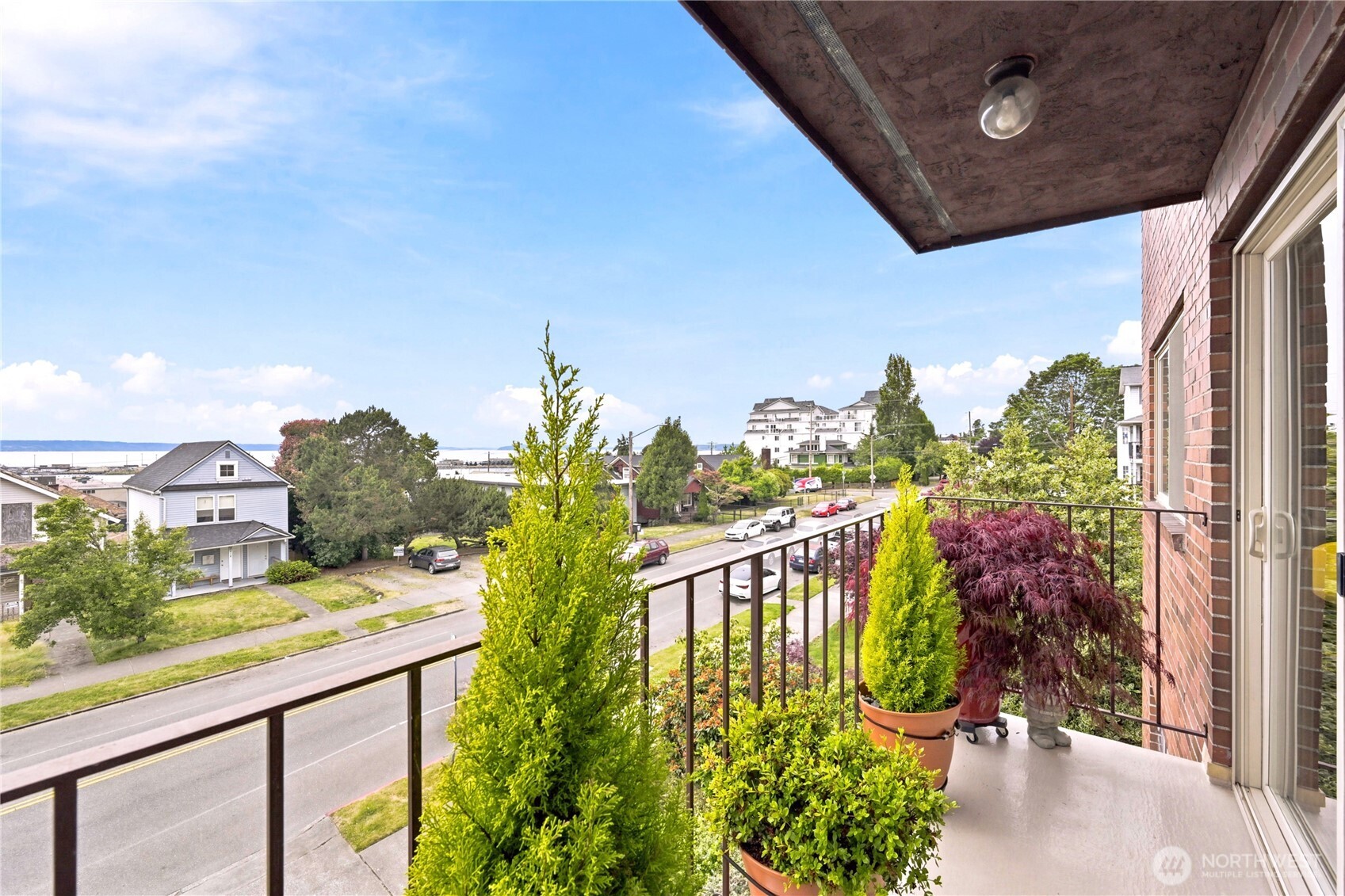2619 Rucker Avenue, Unit 6 Everett, WA 98201 - Photo 10 of 25