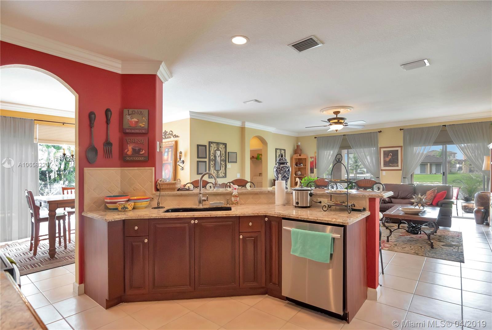 1154 Southwest 149th Path Miami, FL 33194 - Photo 12 of 26 Gallery Image 12