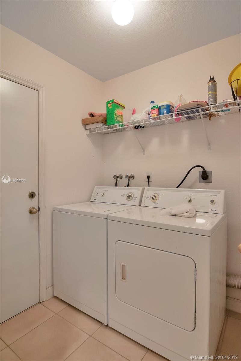 1154 Southwest 149th Path Miami, FL 33194 - Photo 16 of 26 Gallery Image 16