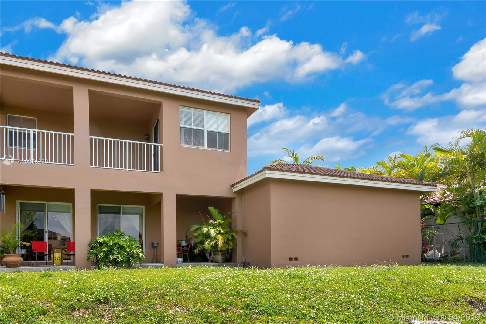 1154 Southwest 149th Path Miami, FL 33194 - Photo 4 of 26 Gallery Image 4