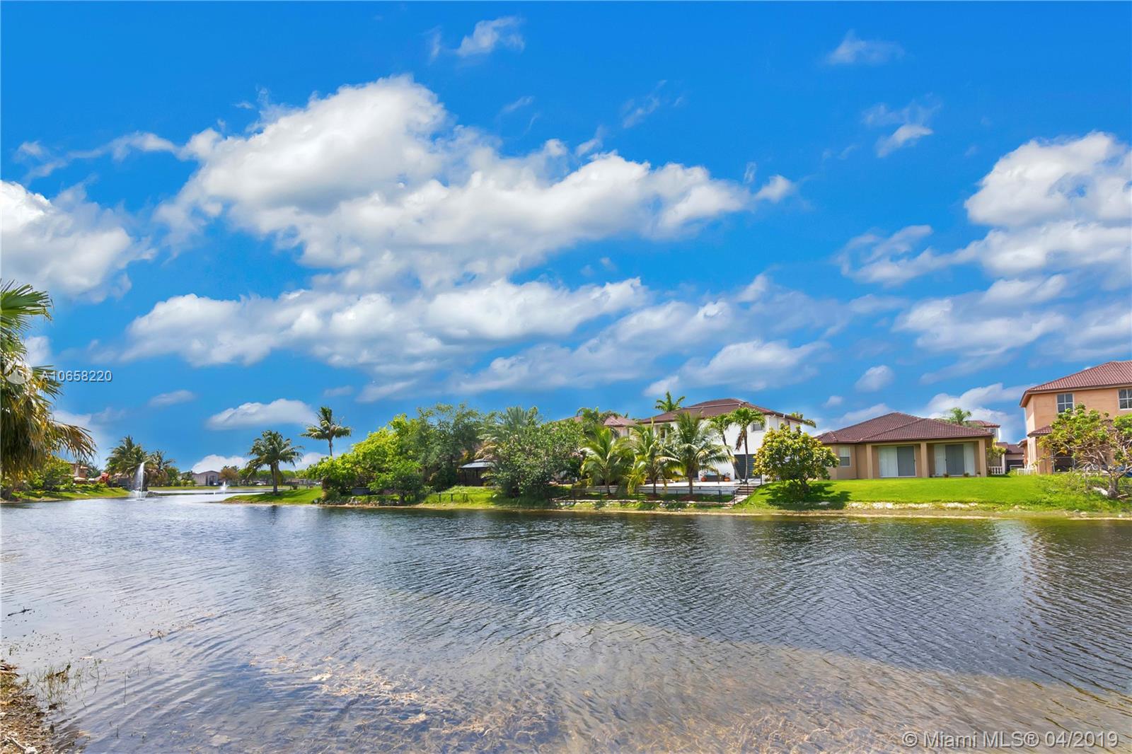 1154 Southwest 149th Path Miami, FL 33194 - Photo 5 of 26 Gallery Image 5