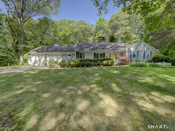 $625,000 | 15 Cove Hill Road, Essex, CT 06426