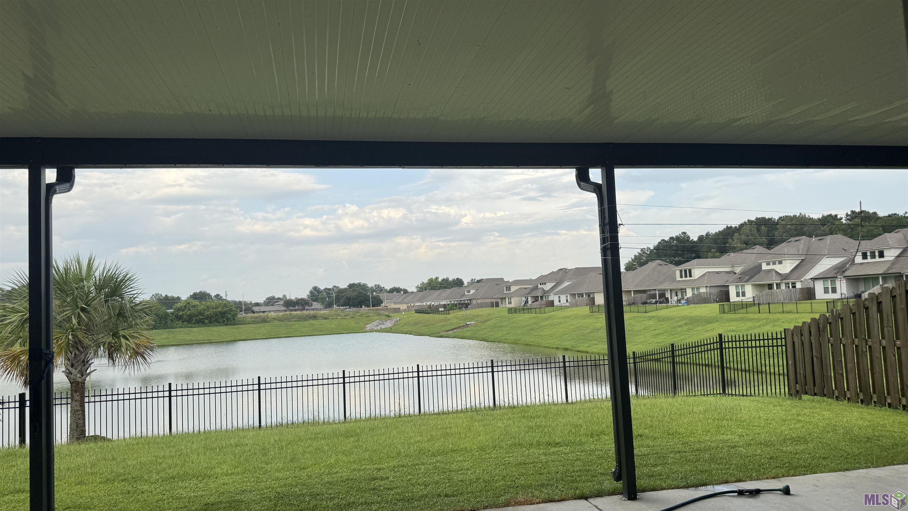 4509 Napa Way Baton Rouge, LA 70817 - Photo 4 of 31 Beautiful Backyard lake view