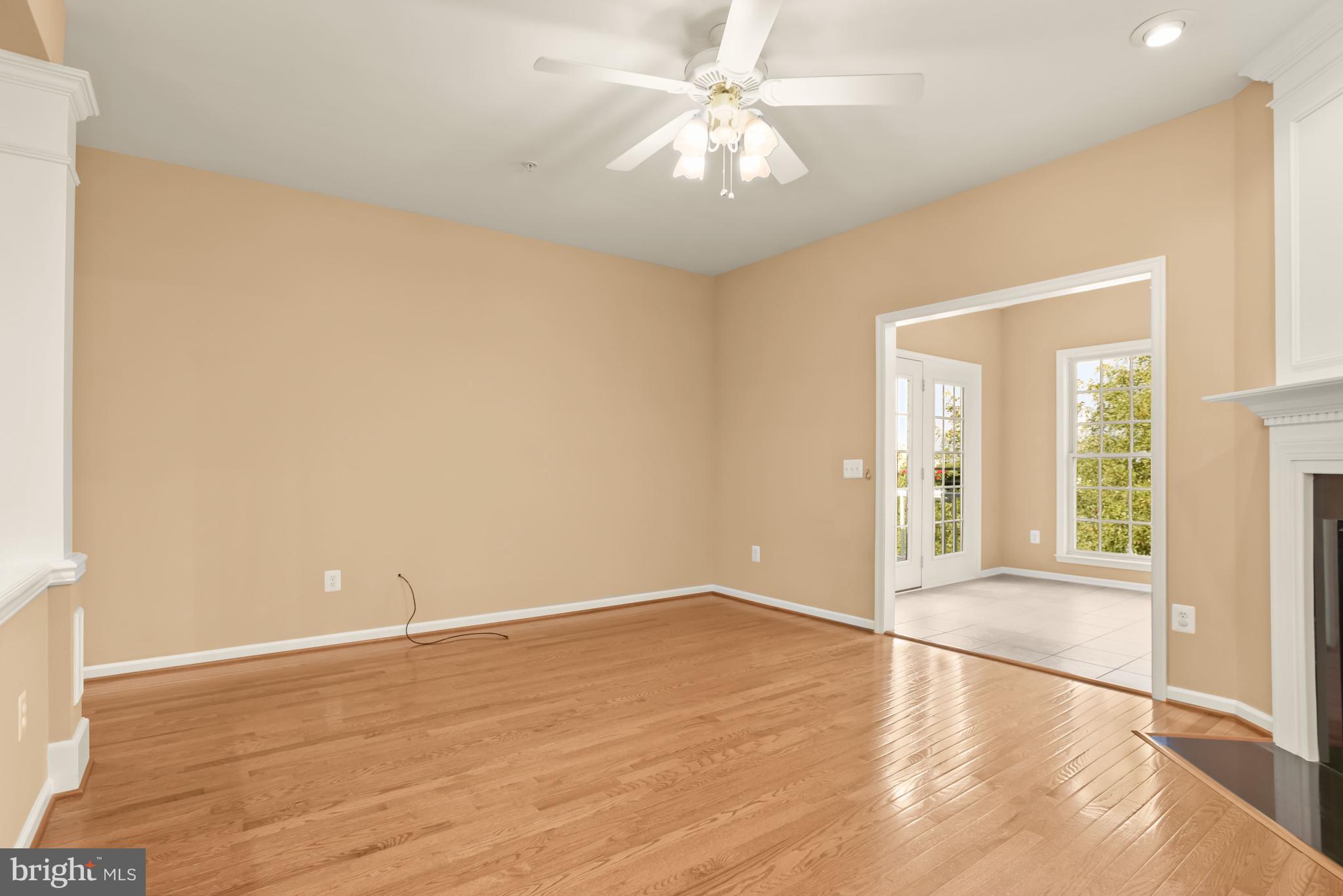 8266 Academy Road, Unit 2 Ellicott City, MD 21043 - Photo 16 of 58 Living room
