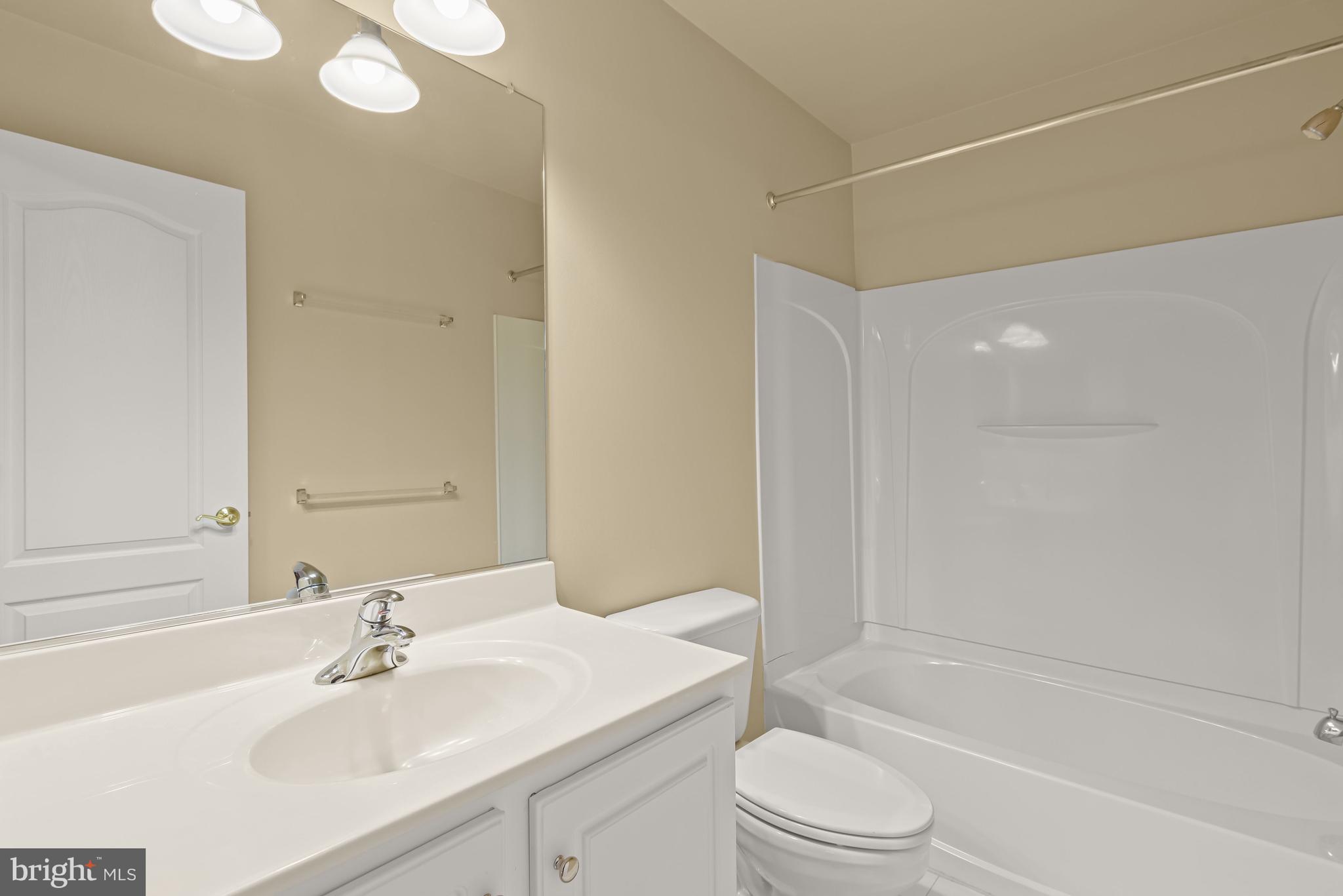 8266 Academy Road, Unit 2 Ellicott City, MD 21043 - Photo 34 of 58 Upper level full bath