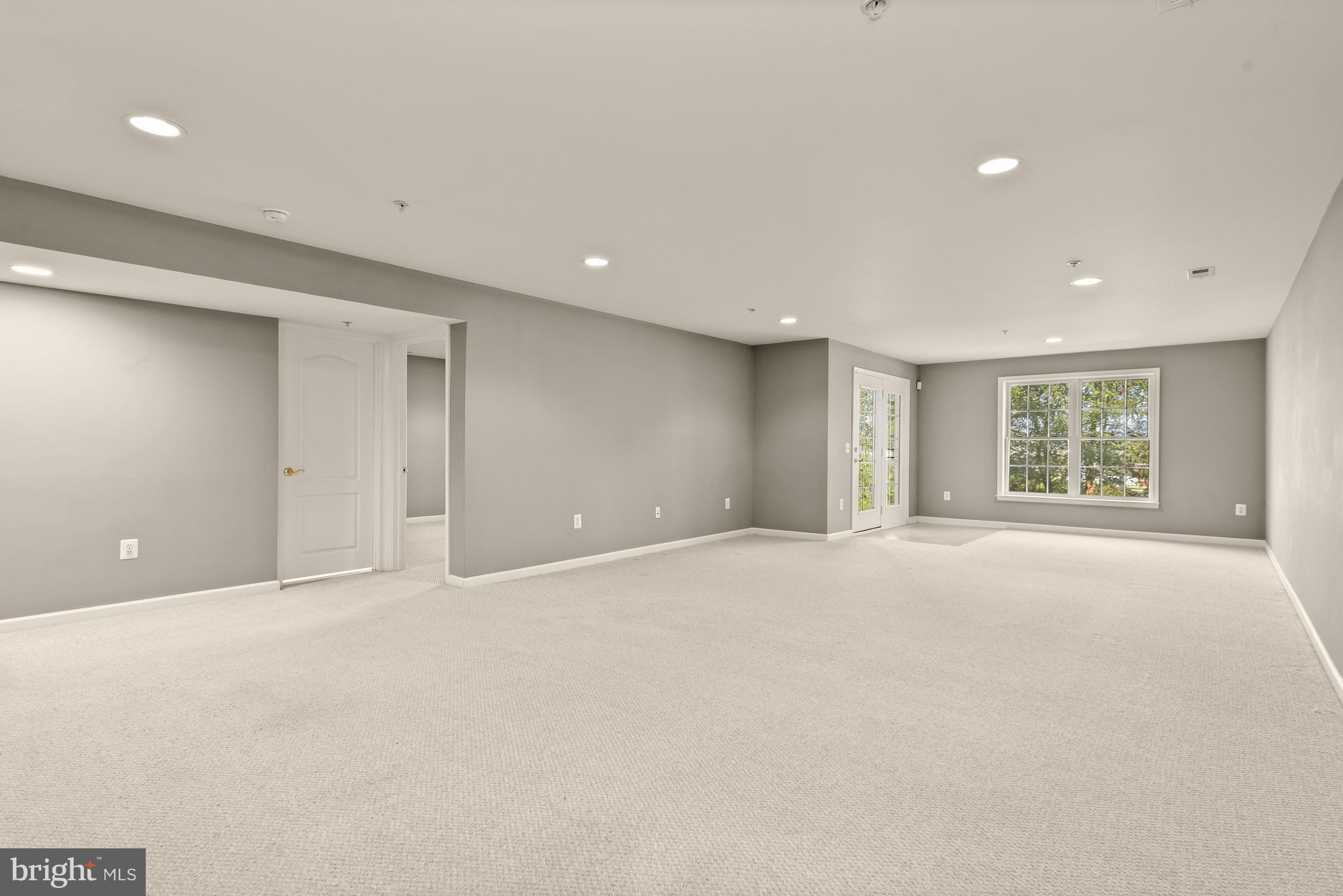 8266 Academy Road, Unit 2 Ellicott City, MD 21043 - Photo 39 of 58 Family room