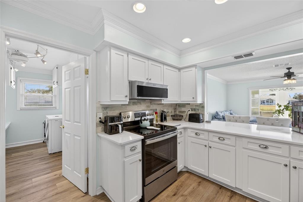 108 Whitetail Court Sun City Center, FL 33573 - Photo 11 of 44