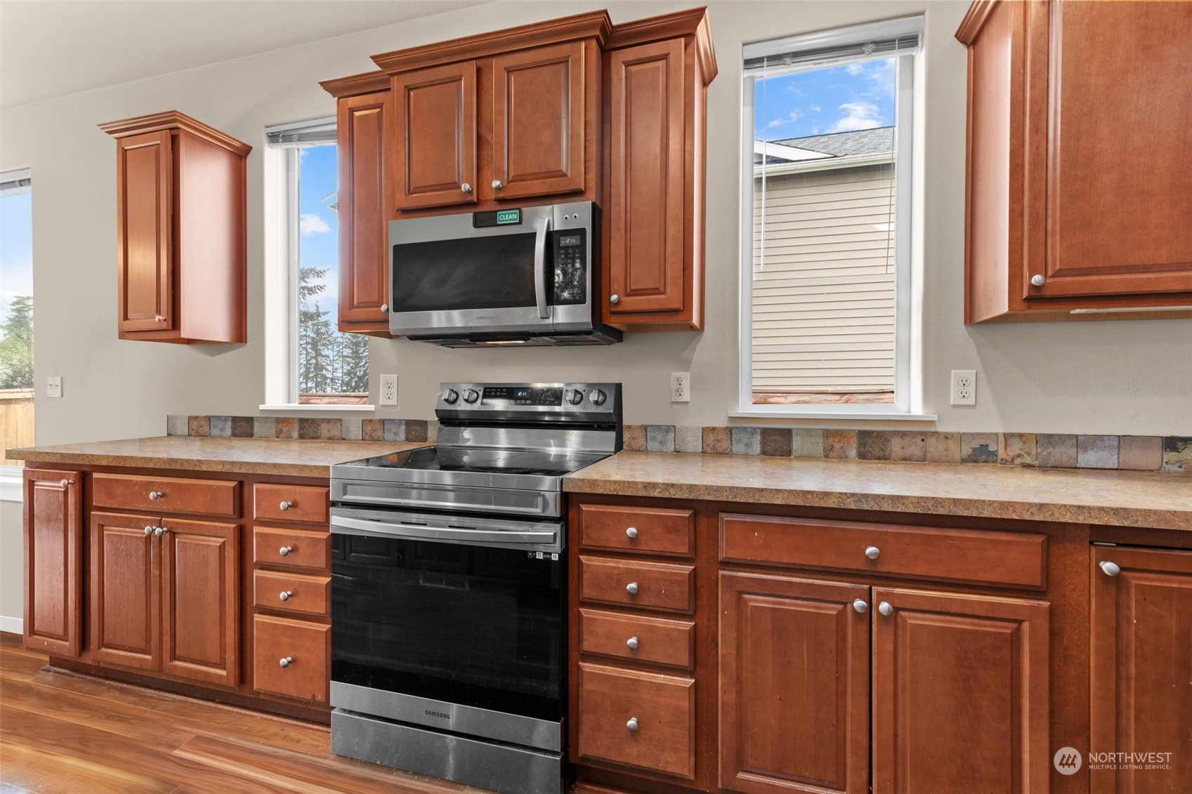 6307 199th Loop Southwest Rochester, WA 98579 - Photo 11 of 38 Gallery Image 11