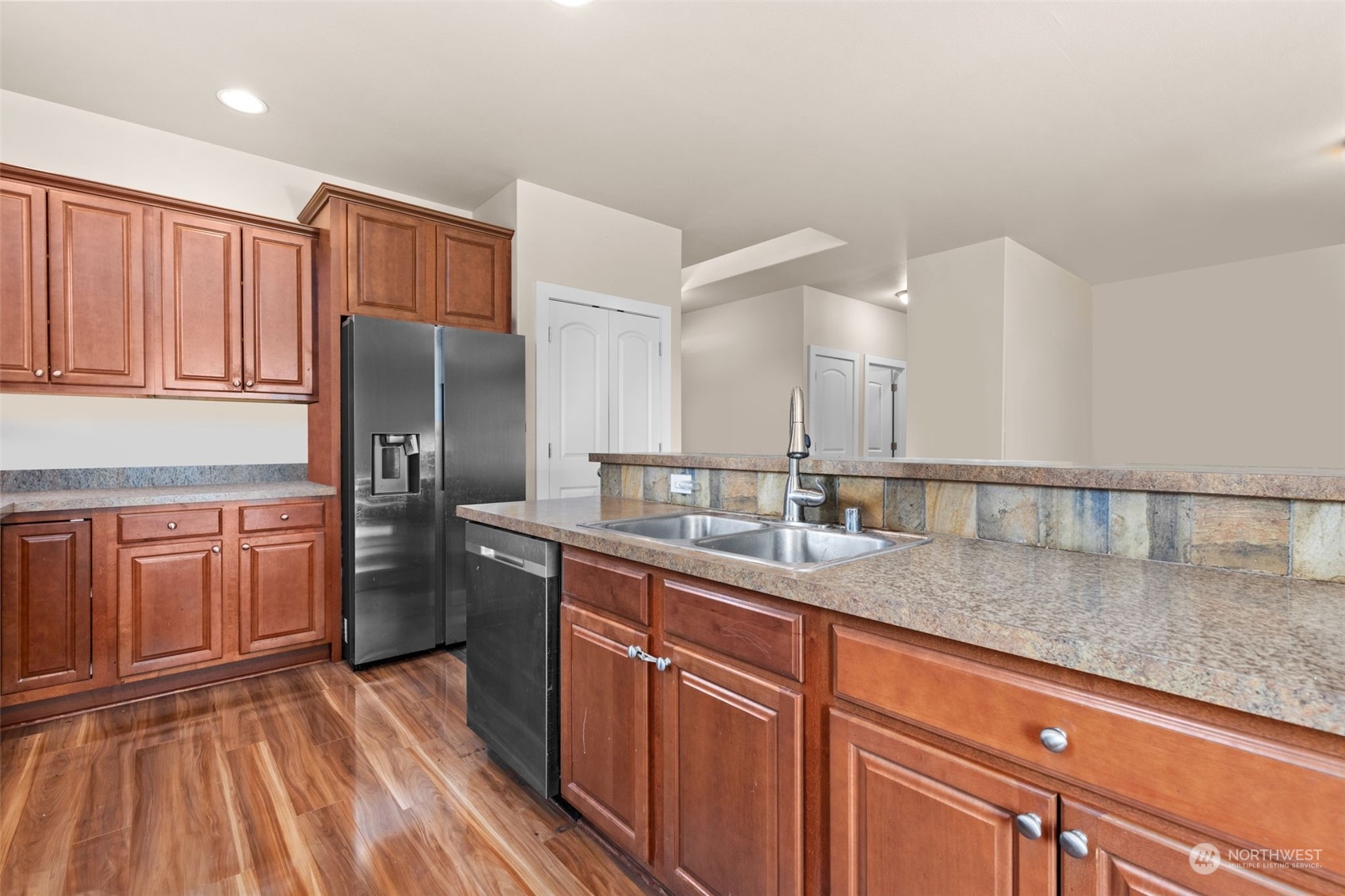 6307 199th Loop Southwest Rochester, WA 98579 - Photo 13 of 38 Gallery Image 13