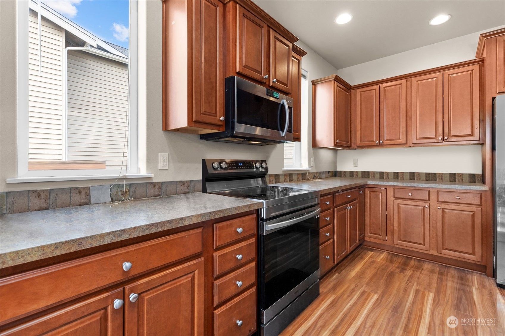 6307 199th Loop Southwest Rochester, WA 98579 - Photo 14 of 38 Gallery Image 14