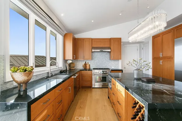 $9,500,000 | 420 Emerald Bay, Laguna Beach, CA 92651