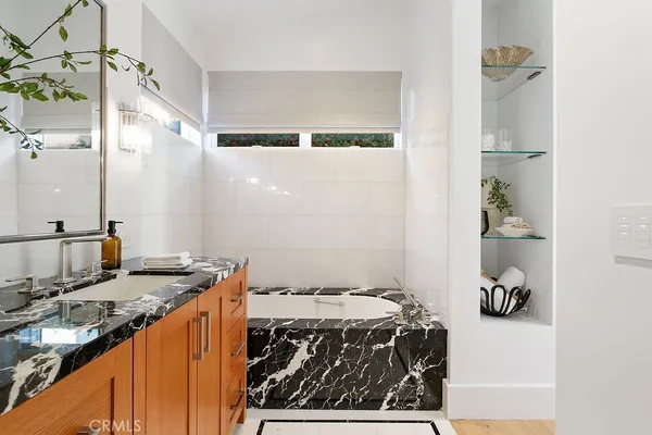 $9,500,000 | 420 Emerald Bay, Laguna Beach, CA 92651