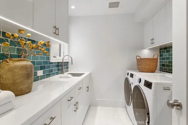 $9,500,000 | 420 Emerald Bay, Laguna Beach, CA 92651