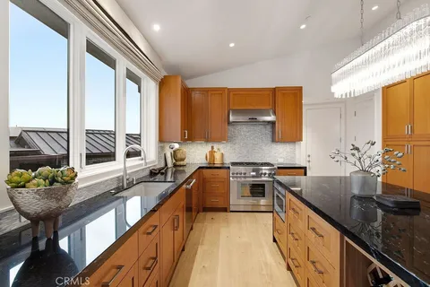 $9,500,000 | 420 Emerald Bay, Laguna Beach, CA 92651