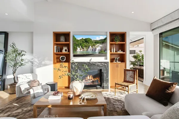 $9,500,000 | 420 Emerald Bay, Laguna Beach, CA 92651