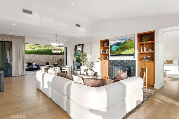 $9,500,000 | 420 Emerald Bay, Laguna Beach, CA 92651