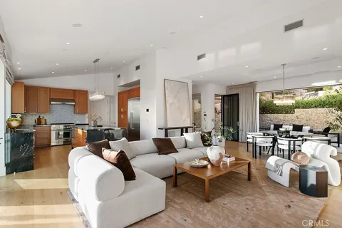 $9,500,000 | 420 Emerald Bay, Laguna Beach, CA 92651