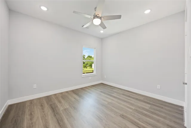 $384,999 | 4923 Golden Forest Drive, Houston, TX 77091