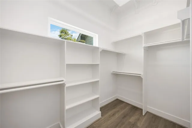 $384,999 | 4923 Golden Forest Drive, Houston, TX 77091